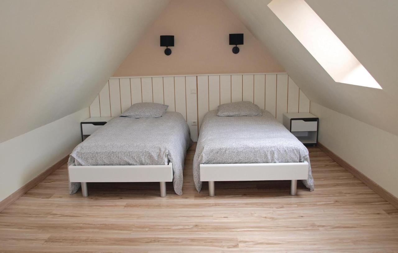 2 Bedroom Awesome Home In Mantallot Bagian luar foto